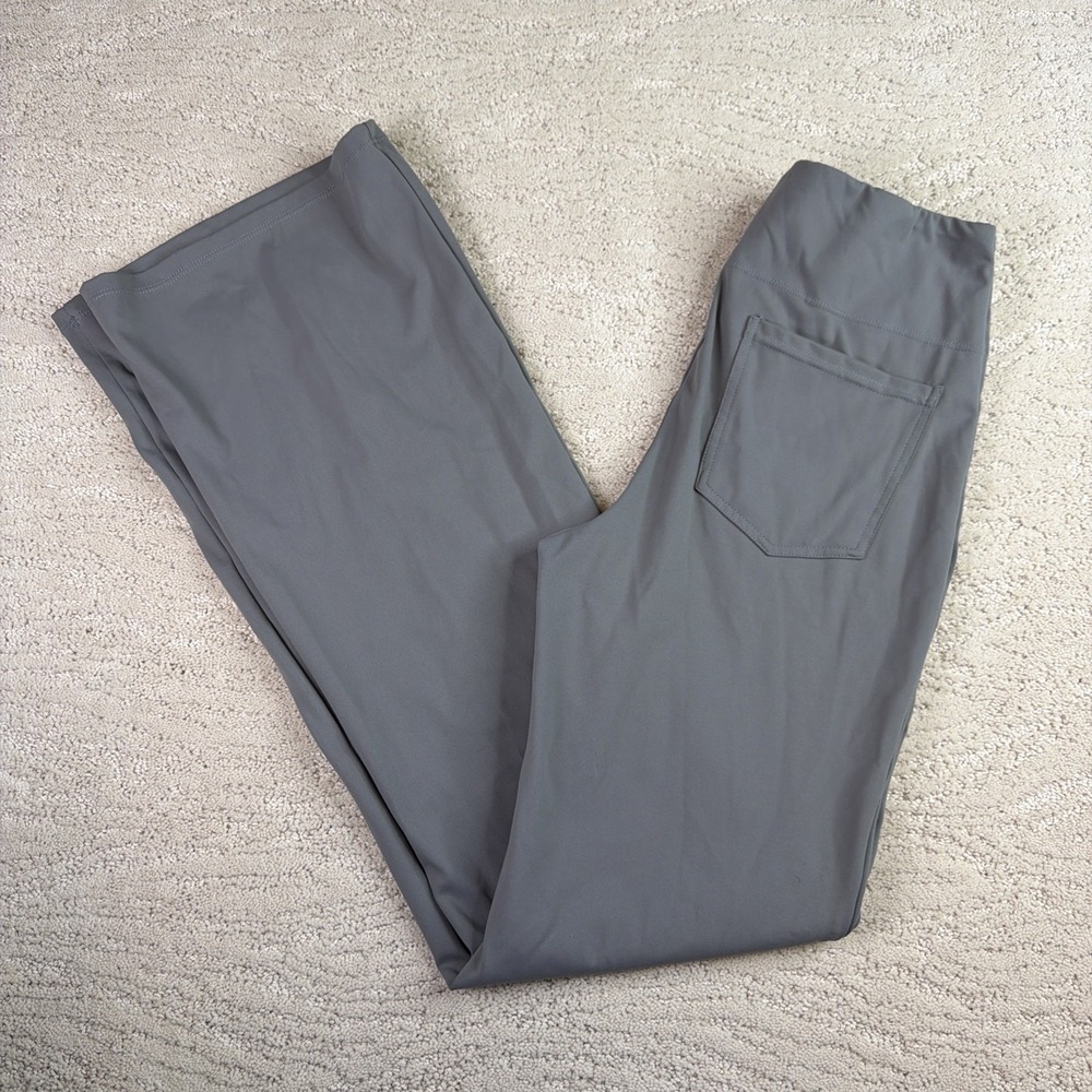 NEW‎ Women's Halara Small Grey High Rise Flare Pull On Business Pants Pockets